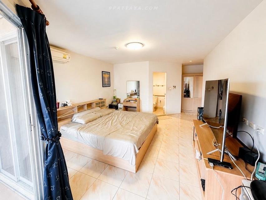 For Sale — Spacious 2-Bedroom Condo at Pattaya Centerpoint CondominiumSpacious condo for sale at Pattaya Centerpoint Condominium, located on Pattaya 4