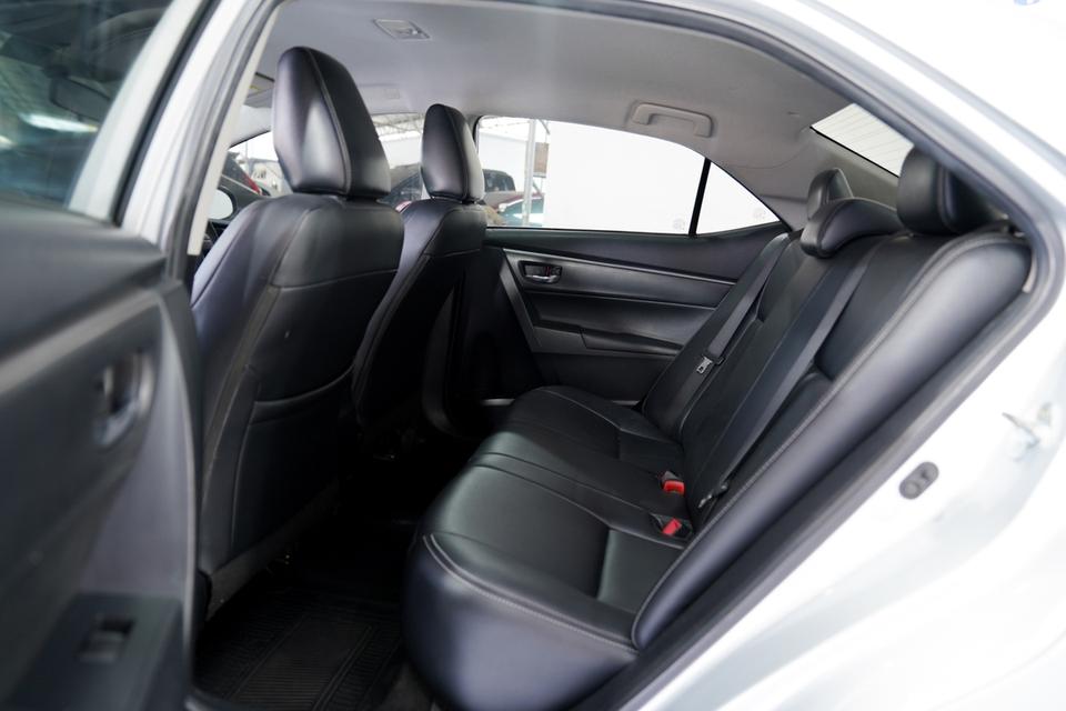 TOYOTA ALTIS 1.8 E AT ปี2018 9