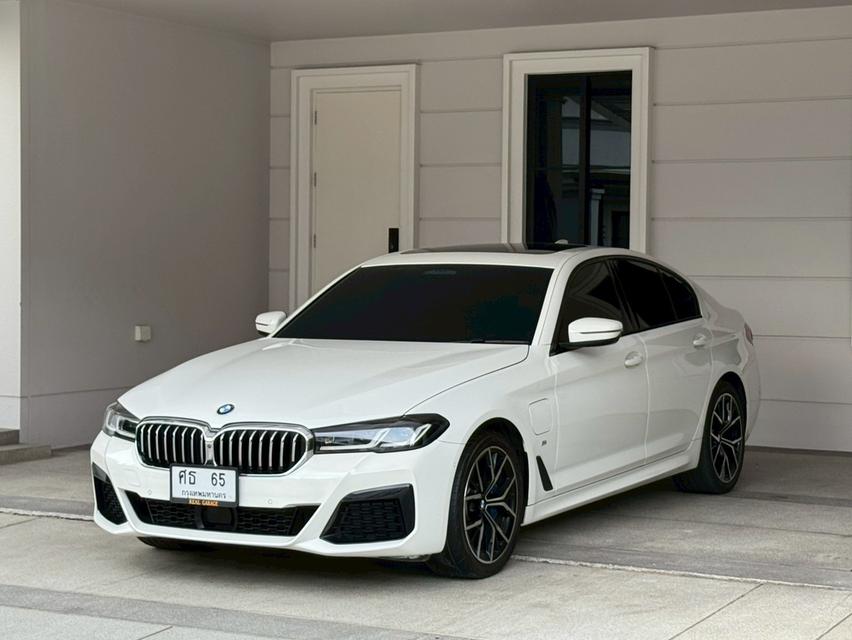 BMW 530E M SPORT ปี 21 วิ่ง 50000 KM.
