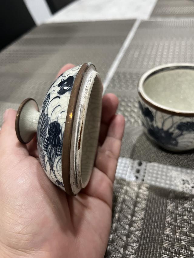 ถ้วยพร้อมฝาของฝาทองเหลือง ตามภาพ รูปที่ 3