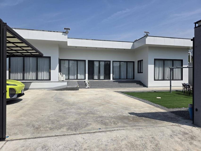 บ้านพร้อมที่ดิน บ้านเดี่ยวพร้อมที่ดิน สร้างเสร็จ 7 ตุลาคม 2567   ราคาขาย : ( 26,000,000.- ) พร้อมของตกแต่งครบพร้อมอยู่ -  แถมรถ Deepal s07 ปี2024-2025 2