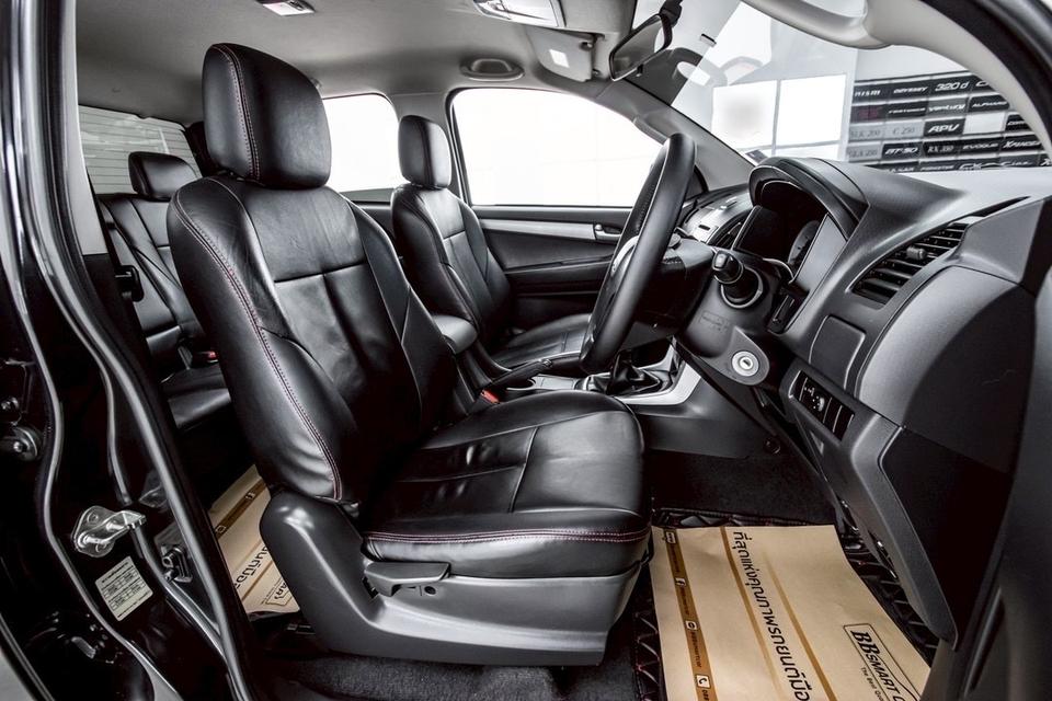 รหัสรถ 3B248 ISUZU DMAX 1.9 L HI-LANDER CAB-4 2017 12