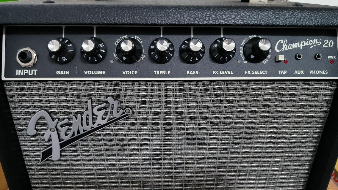 แอมป์กีตาร์ fender champion 20 20W