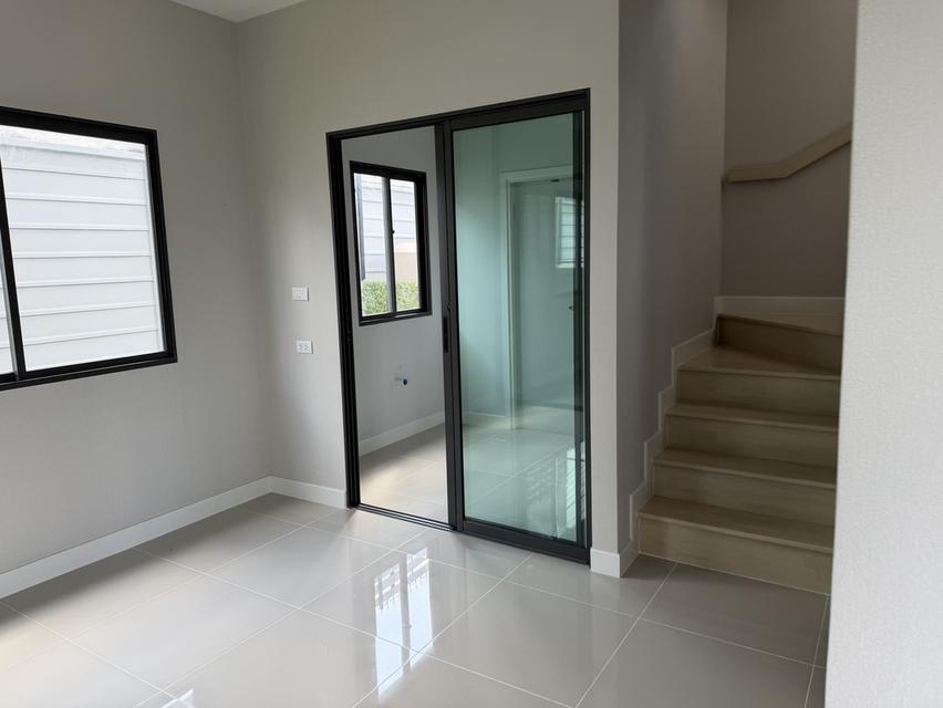 ขายด่วน 5.4 ล้าน 095-5731483 7
