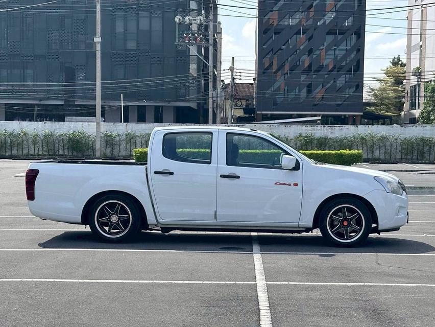 ISUZU D-MAX CAB-4 1.9 Ddi S เกียร์ M/T สีขาว ปี 2019 8