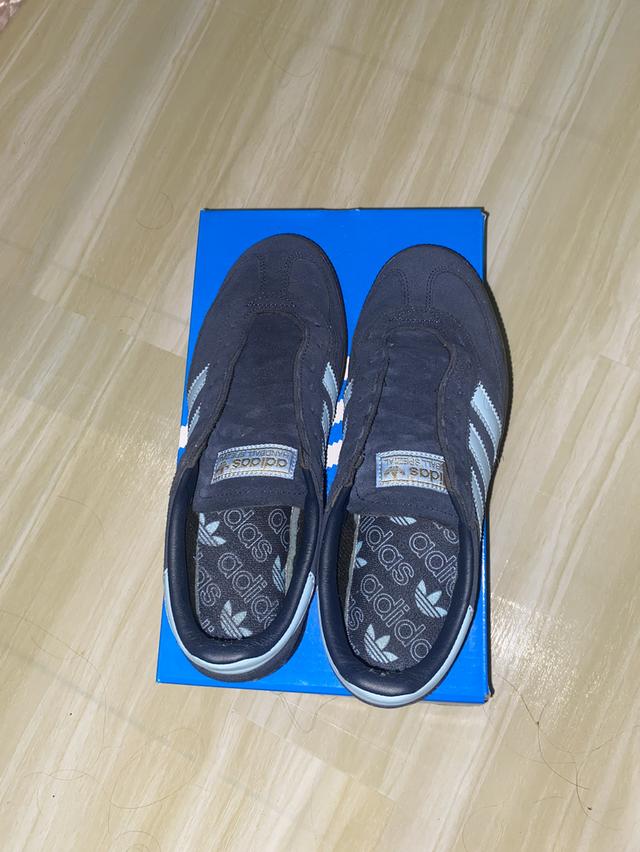 รองเท้าadidas spazial