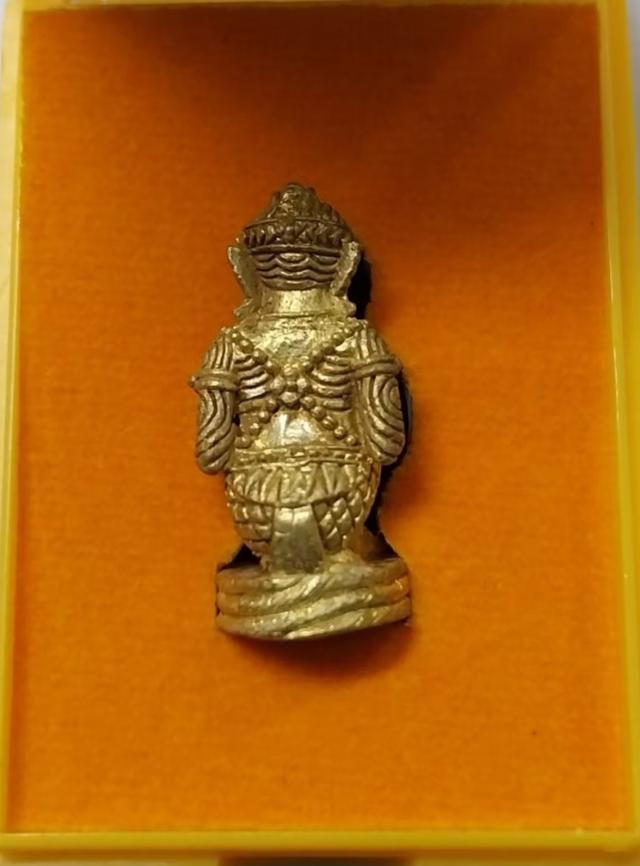 หนุมาร ปลุกเสกโดยหลวงปู่อิ่ม วัด ทุ่งนาใหม่ จ.นครศรีธรรมราช และหลวงปู่มหาศิลาเมตตาอธิษฐานจิตปลุกเสกเนื้อทองระฆัง เลขโค๊ต ๑๑๓