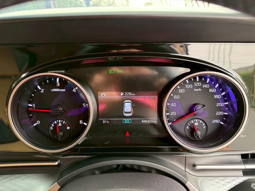 KIA GRAND CARNIVAL 2.2 EX ปี22 สีเทา ดีเซล รถ11 ที่นั่ง สุดประหยัด รถบ้านสวยมือเดียว สีเดิม เข้าศูนย์ทุกระยะ รูปที่ 17