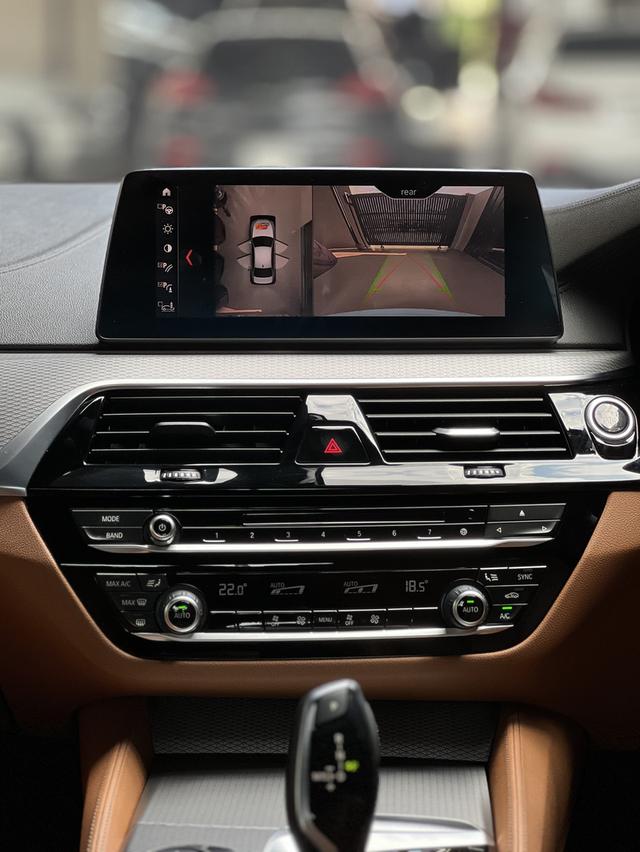 BMW 530e M Sport 9