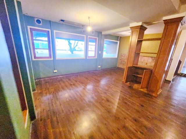 อโศก-สุขุมวิททำธุรกิจ ให้เช่า Showroom ใกล้ MRT-BTS ร้านอาหาร 250คัน 180ตรว. 720ตรม. 3