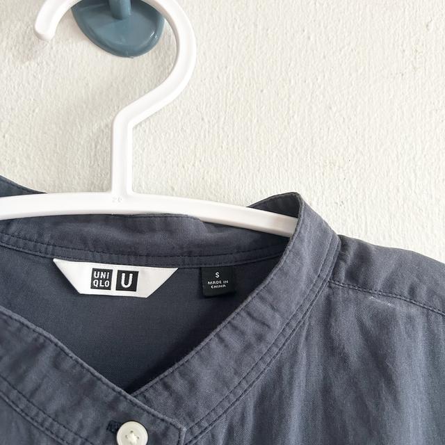 ยุนิS เสื้อเชิ้ตหญิงคอจีนสีครามเข้ม รุ่น U รูปย่อยที่ 4