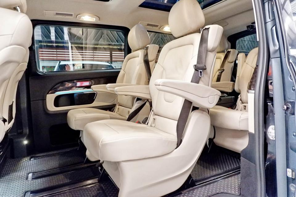 Mercedes-Benz V 250 d  7 ที่นั่งป้ายขาวดำ ปี 2017 15