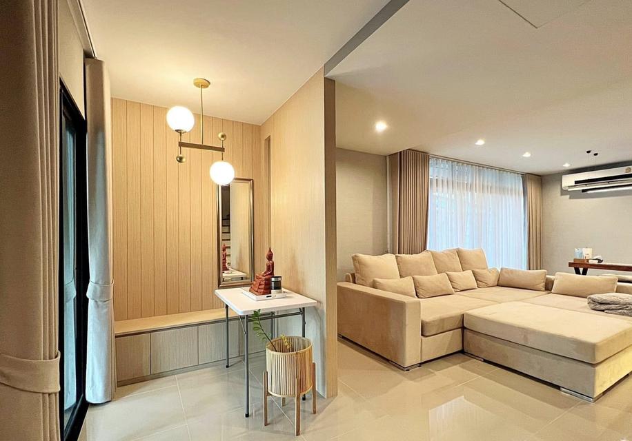 ให้เช่าบ้านเดี่ยว สวยมาก ในโครงการ 𝐀𝐫𝐞𝐞𝐲𝐚 𝐂𝐨𝐦𝐨 𝐁𝐨𝐭𝐚𝐧𝐢𝐜𝐚 บางนา บ้านแต่งครบ พร้อมอยู่ ทำเลดี ใกล้ Mega Bangna เพียง 5 นาที 2