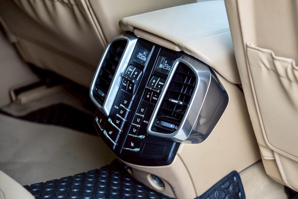 รหัสรถ CBL1969 Porsche Cayenne 3.0 Diesel 4WD AT 2012 13