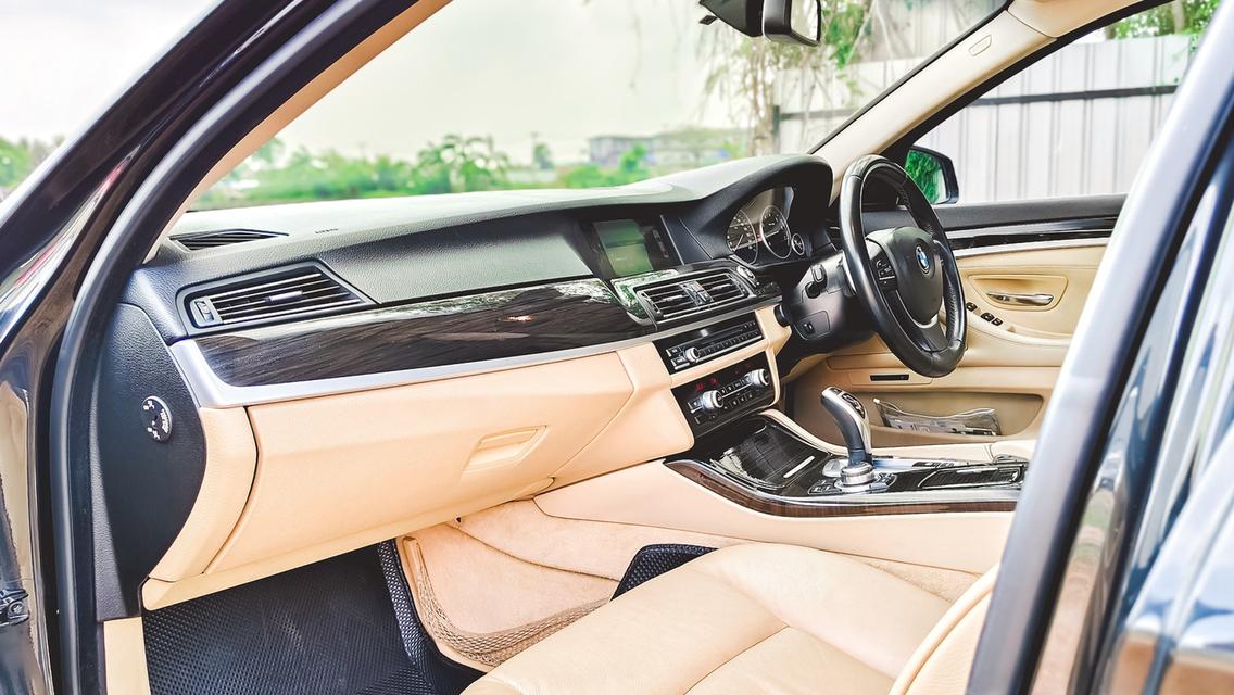 BMW 528i A/T ปี 2013 จด 2014 รูปที่ 12