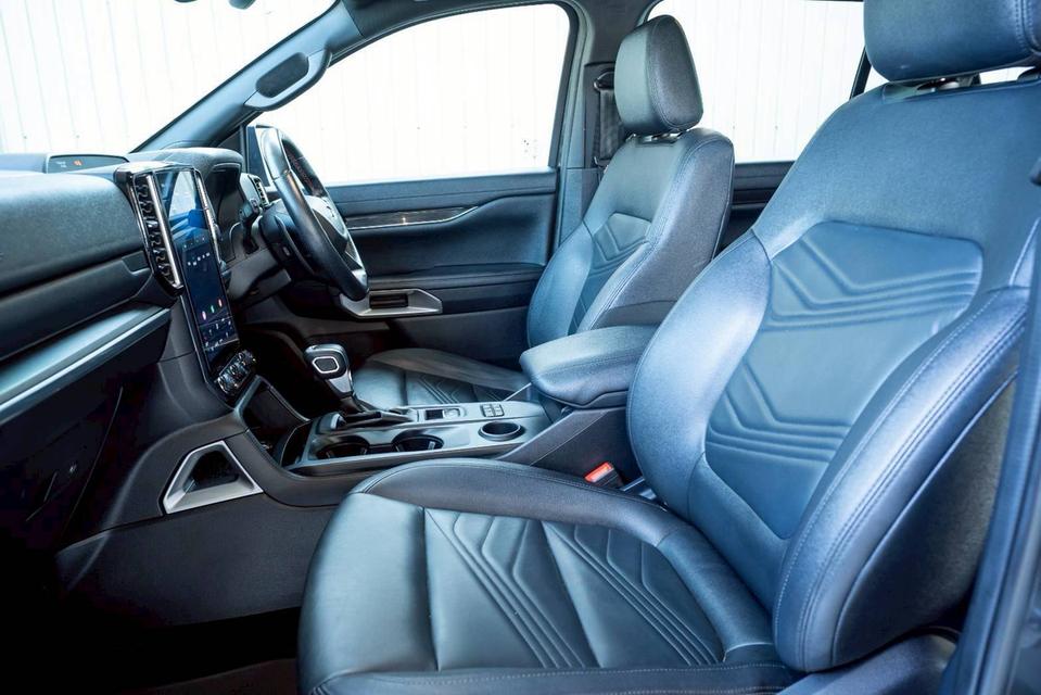 FORD EVEREST 2.0 BI-TURBO TITANIUM PLUS ปี 2022 จด 2023 สีเทา เกียร์ A/T ขับ 2  โฉม ปี22-ปัจจุบัน รูปที่ 11