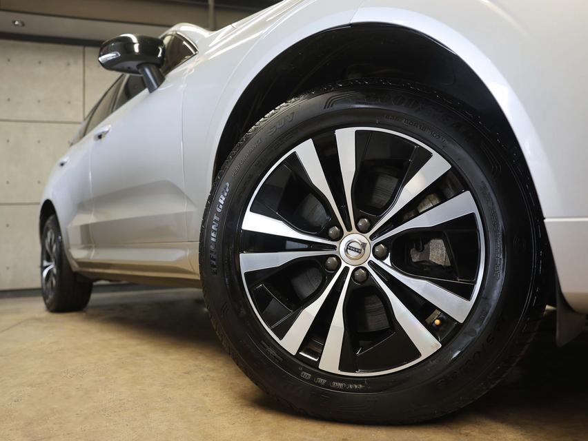 2022 Volvo XC60 2.0 (ปี 17-26) Recharge T8 R-Design Expression AWD SUV AT B86 รูปย่อยที่ 4