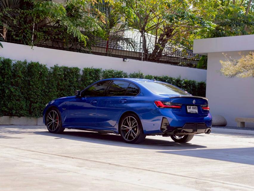 BMW 330e M Sport ปีจด 2023 BSI 5ปี 100,000 km. ถึง 26/12/2570 5