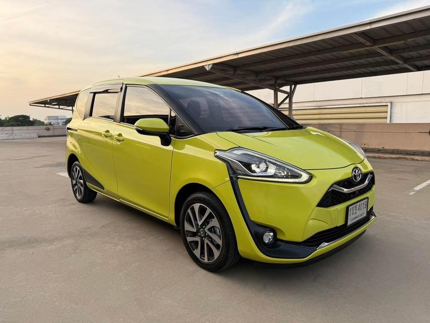 ขายด่วน Toyota Sienta 1.5V ปี 2020 รถยนต์มือ 2  3