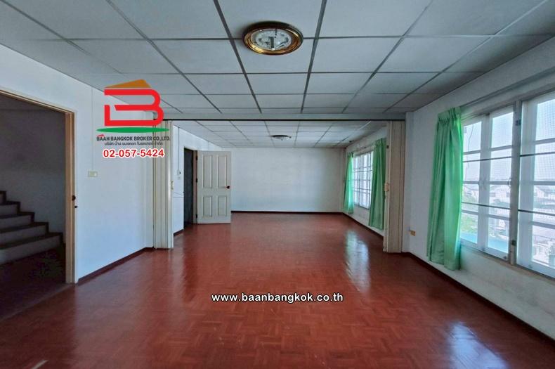 ทาวน์โฮม เนื้อที่ 18 ตร.ว. หมู่บ้านสรานนท์ (ติวานนท์-ปากเกร็ด 19) ถนนติวานนท์-ปากเกร็ด ตำบลบางพูด อำเภอปากเกร็ด นนทบุรี 7