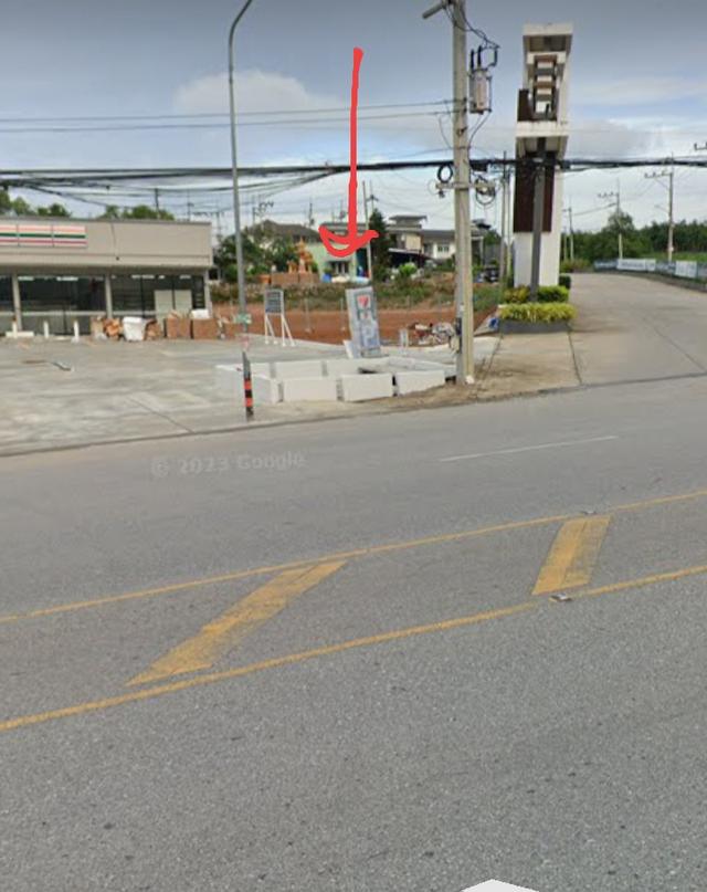 ขายที่ดินปลวกแดงพร้อมห้องเช่า 29 ห้องมีคนเช่าเต็มทุกห้องค่าห้องเดือนละ 3,000 บาทต่อห้องและมีบ้านอีก 3 หลัง 2