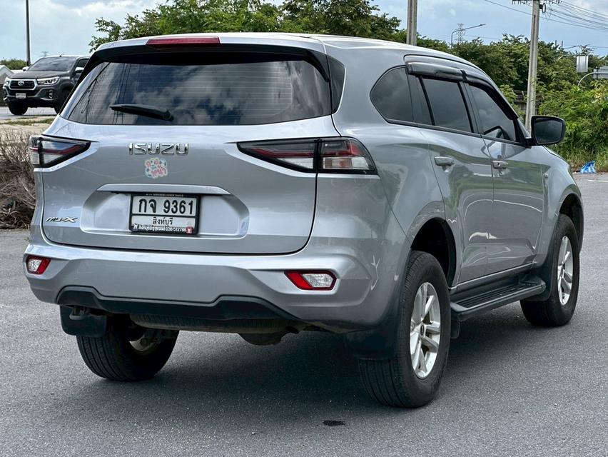 ISUZU MUX Wagon 4dr Active 7st Auto 6sp RWD 1.9DCT Y2021. สีเทา 2