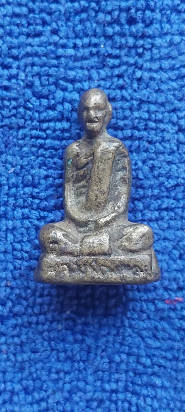 รูปหล่อหลวงพ่อพรหม วัดช่องแค รูปที่ 8