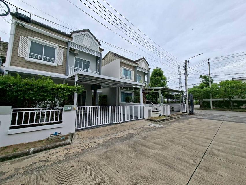 ให้เช่าบ้านแฝด หมู่บ้านเดอะ วิลเลจ เอ็กซ์คลูซีฟ บางนา กม.10 พร้อมอยู่ (N.1745)