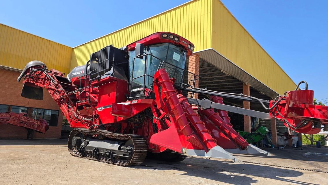 รถตัดอ้อยคุณภาพดี Case IH A8800 ปี 16  1