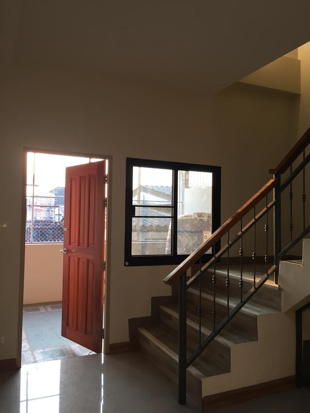 อาคารพาณิชย์สามชั้น ใกล้โรงเรียนวารีเชียงใหม่200เมตร รูปที่ 10