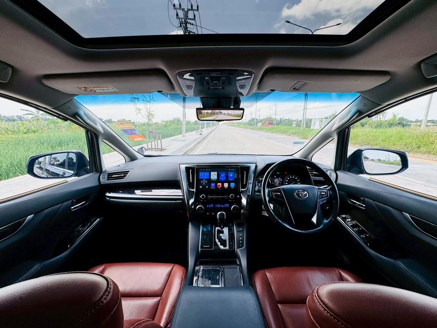 TOYOTA ALPHARD 2.5 HYBRID X E-FOUR 4WD 2020 8