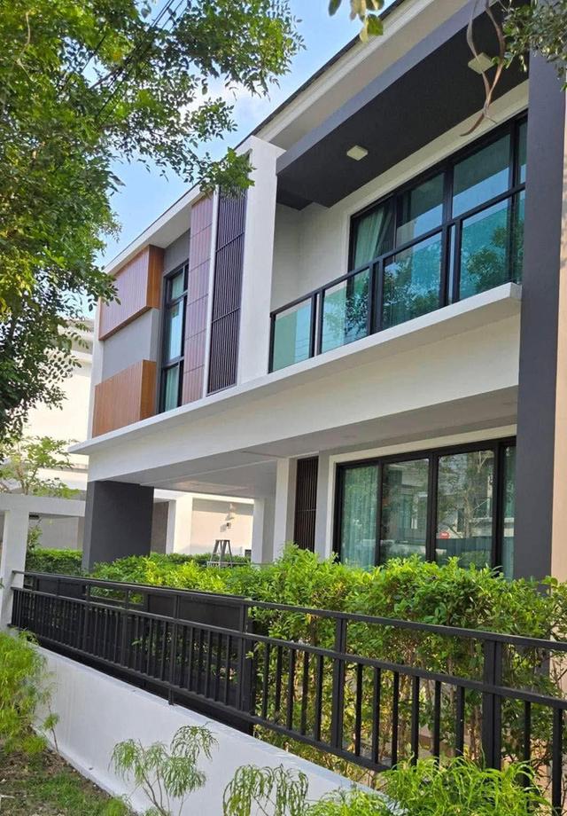 บ้านเดี่ยว2ชั้นอิฐแดงทั้งหลัง3ห้องนอน3ห้องน้ำ ต่อเติมครัวกว้างมาก บริเวณข้างบ้านขุดสระได้พื้นที่เยอะ 1