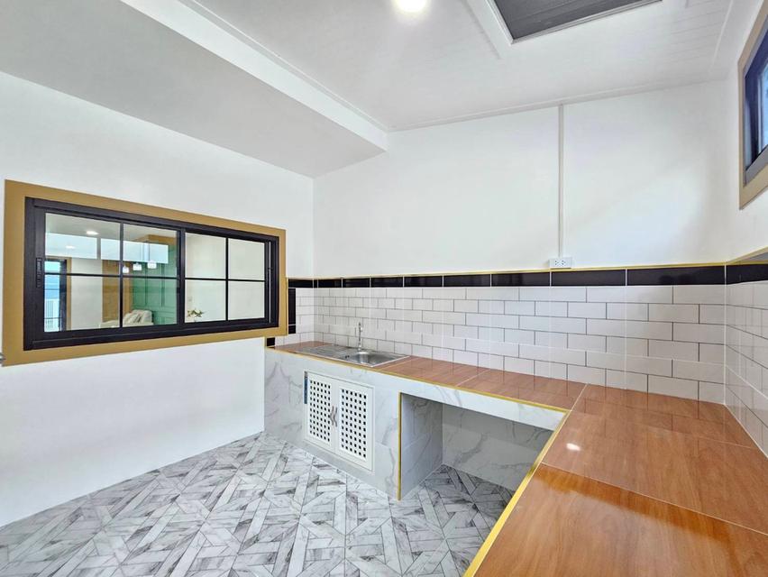 หมู่บ้านรสสุคนธ์  10