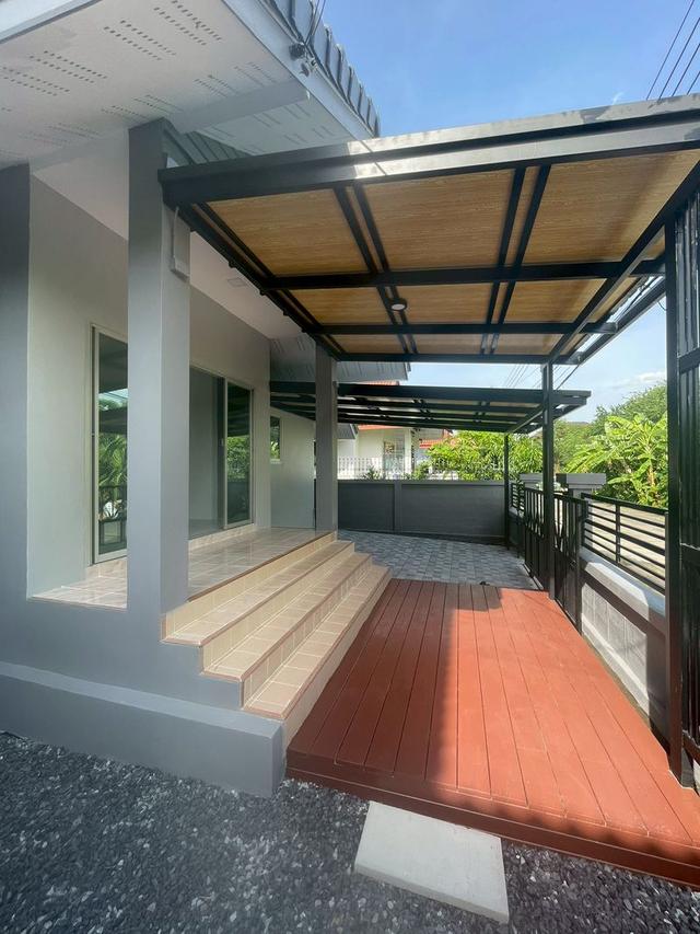 ขายบ้านเดี่ยว 1 ชั้น เนื้อที่ 50 ตารางวา  หมู่บ้านสุวรรณาวิลล์  ถนนคุ้มเกล้า 60  3