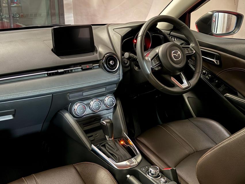 2020 MAZDA 2 1.3 HIGH CONNECT รถมือเดียว 7X,XXX กม สภาพเหมือนใหม่ รถเข้าศูนย์ทุกระยะ ไม่มีอุบัติเหตุครับ 12