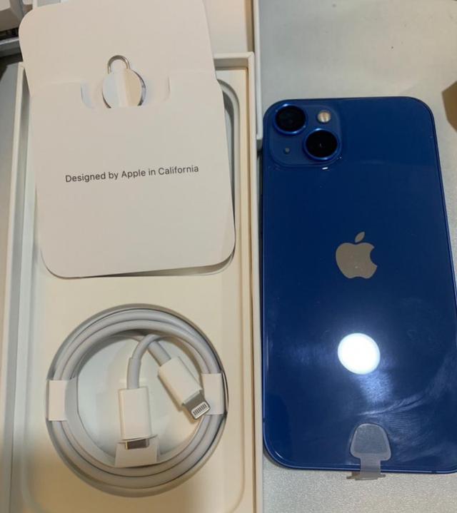 iPhone 13 สีน้ำเงิน 1