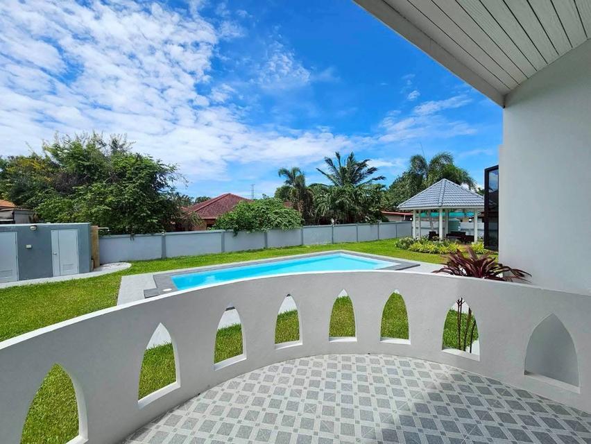 บ้านพักตากอากาศสุดหรู ใกล้ทะเลบางเสร่ พื้นที่กว้าง น่าอยู่มาก 15