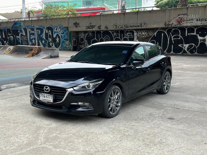 Mazda3 2.0 S AT 2018 เพียง 329,000 บาท 1