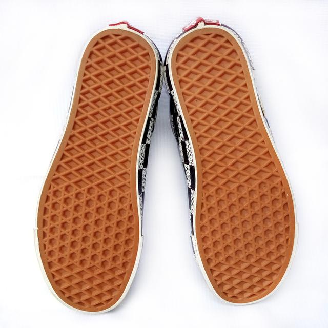 VANS รองเท้าผ้าใบมือสอง สวยชิคๆ จัดส่งฟรี! เก็บปลายทาง