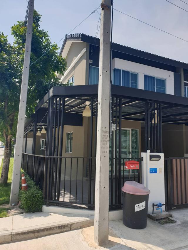 บ้านพฤกษา ทาวน์โฮม 2 ชั้น แปลงมุม หน้าสวน ติดป้อมรปภ. ราคาถูก พร้อมเฟอร์นิเจอร์ กระเป๋าใบเดียวเข้าอยู่ได้เลย 8