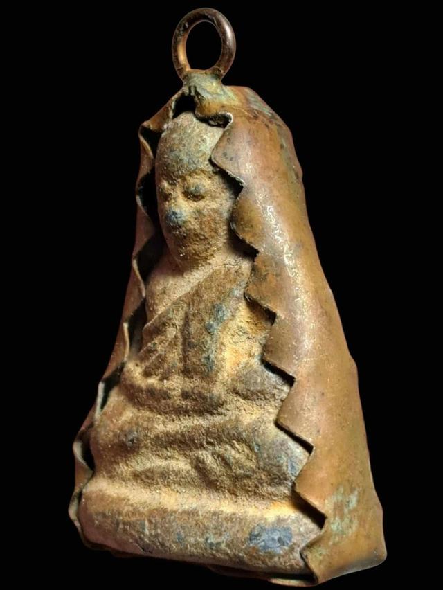 หลวงพ่อเงิน เปิดให้บูชาจ้า 2