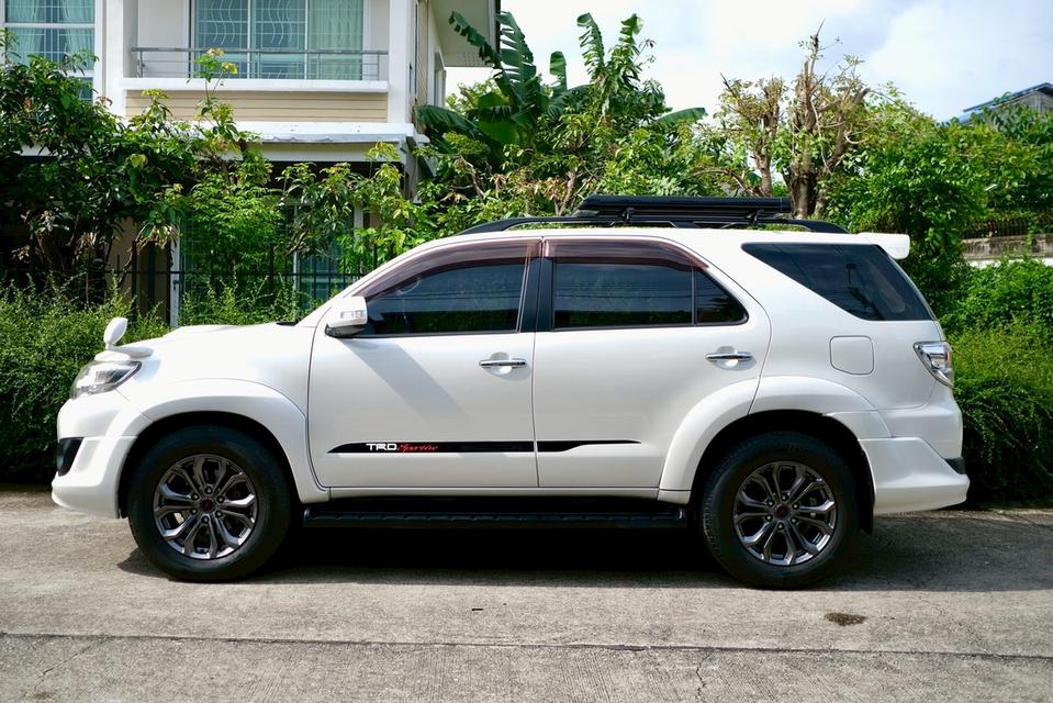 TOYOTA FORTUNER  12