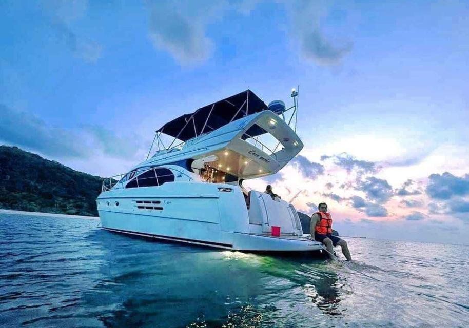 ขายเรือยอร์ช Azimut 46 ฟุต ปี 2003 8