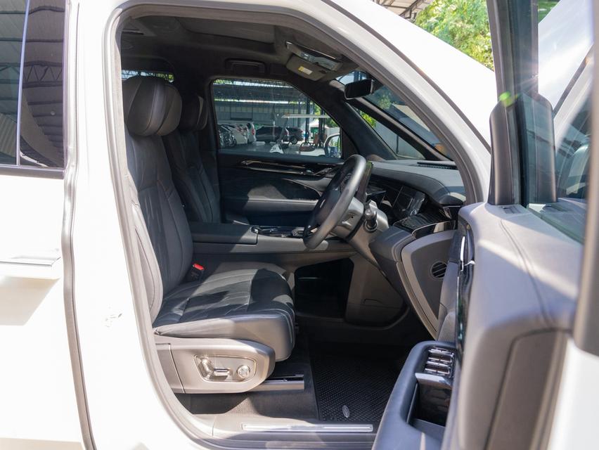 ZEEKR 009 Flagship 6-Seaters Dual Motors AWD ปี 2025 รูปที่ 9