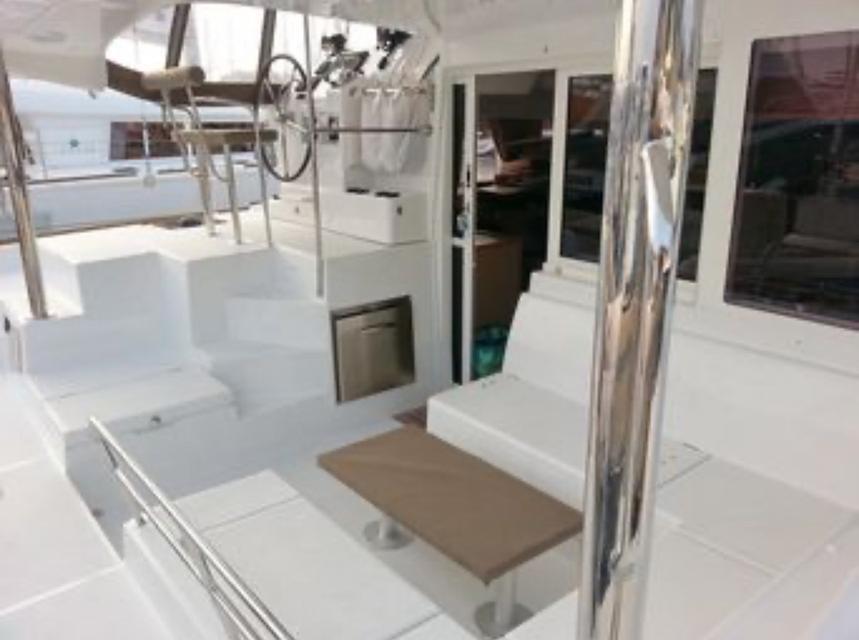 CATAMARAN LAGOON 400 S2- 4 CABINS 2