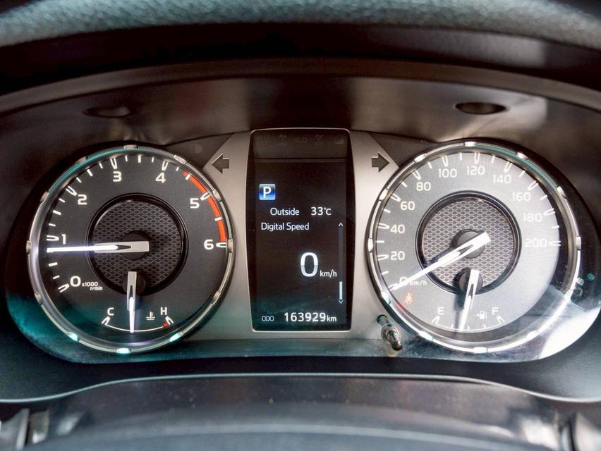 Toyota Revo 2.4 Prerunner ปีจด 2021 17