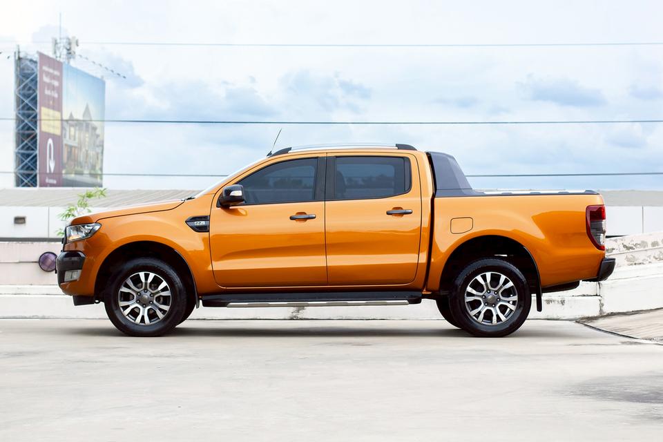 FORD Ranger Dual Cab 2.2 Wildtrak 6AT 2016 จด 2017