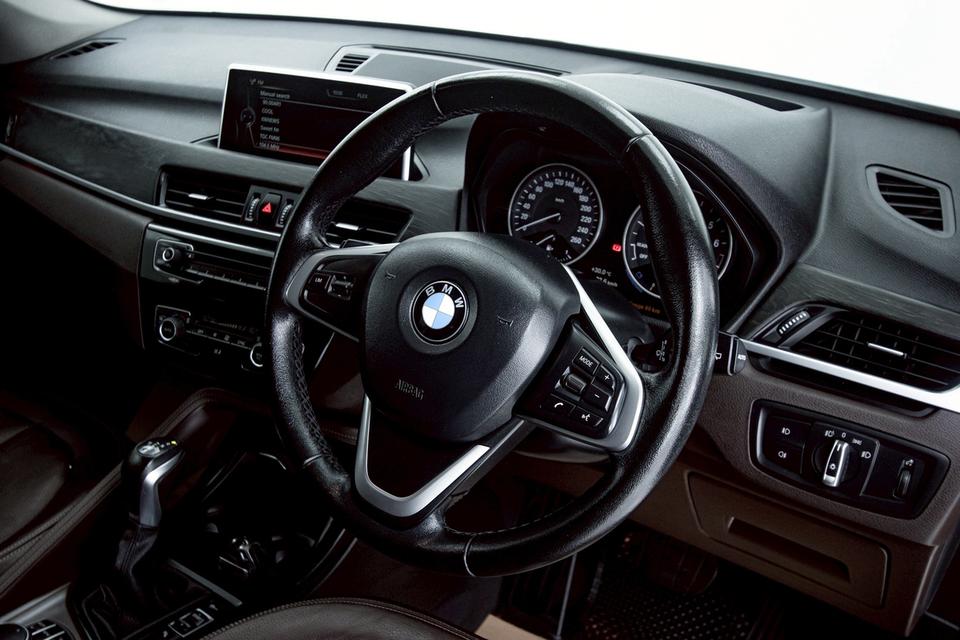 BMW X1 SDRIVE18I XLINE 1.5 AT 2017SUV 5 ประตู ทรงสูง หรู ขับง่าย ประหยัด รูปที่ 17