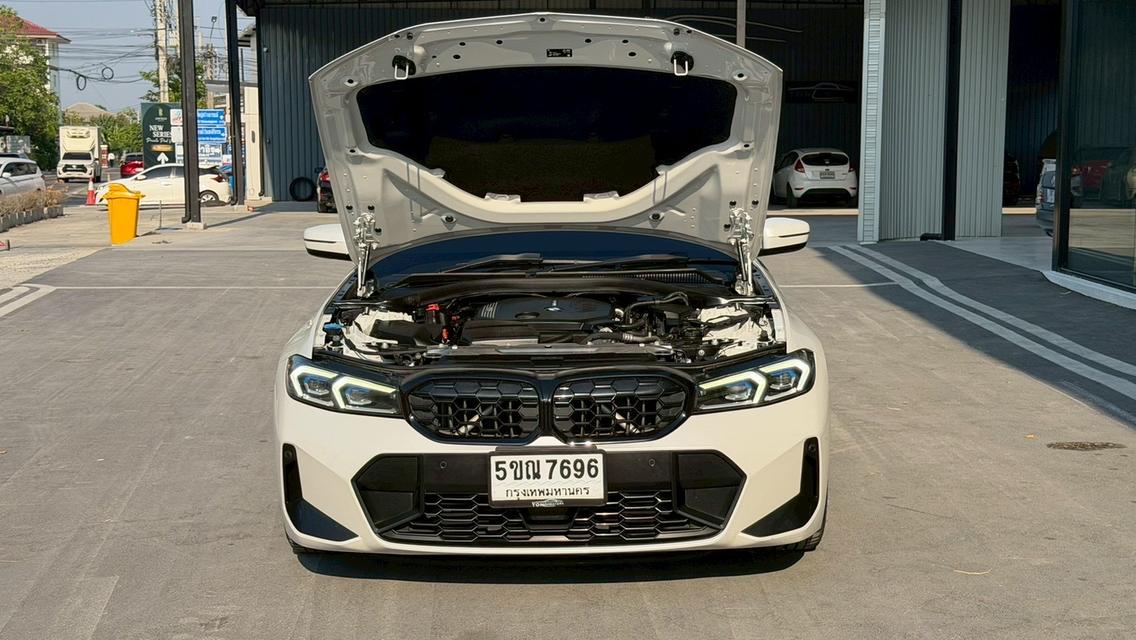 รหัสรถ KPV7696 2023 BMW 320d M SPORT รูปย่อยที่ 4