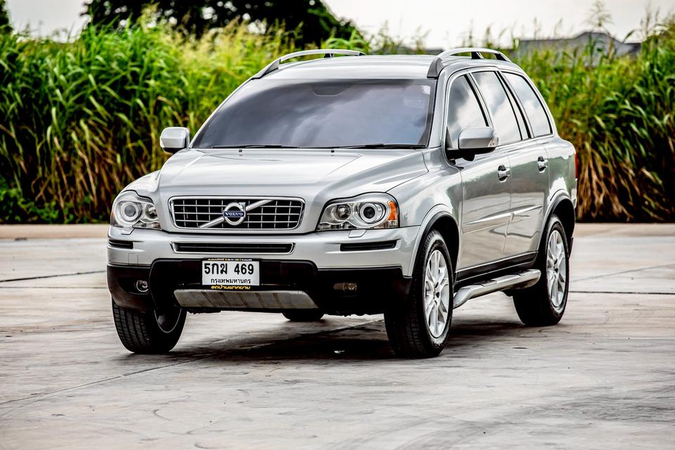 Volvo Xc 90 D5 2.4 ดีเซล AWD เกียร์ออโต้ ปี 2012 สีเทา 7 ที่นั่ง
